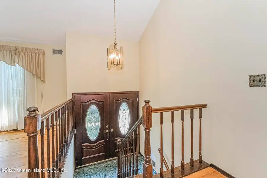 374 Foster Road, Staten Island, NY 10309 - #2