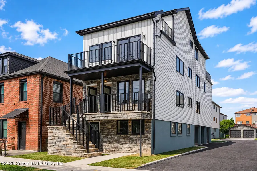 339 Mallory Avenue, Staten Island, NY 10305 - #2