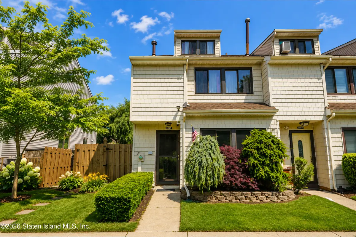 235 Signs Road #f, Staten Island, NY 10314 - #1
