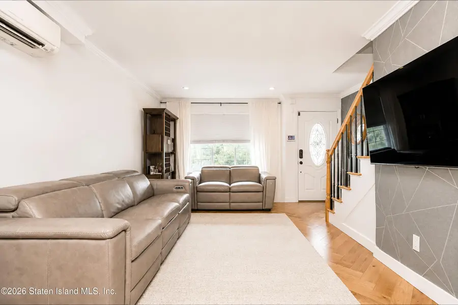 209 Sommer Avenue, Staten Island, NY 10314 - #3