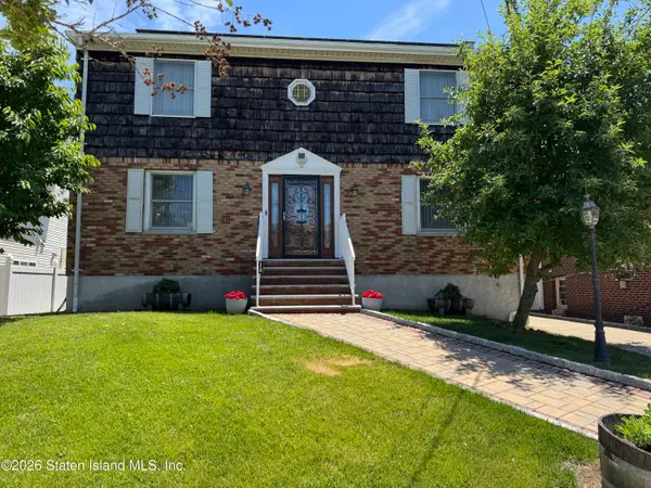 118 Weed Avenue, Staten Island, NY 10306