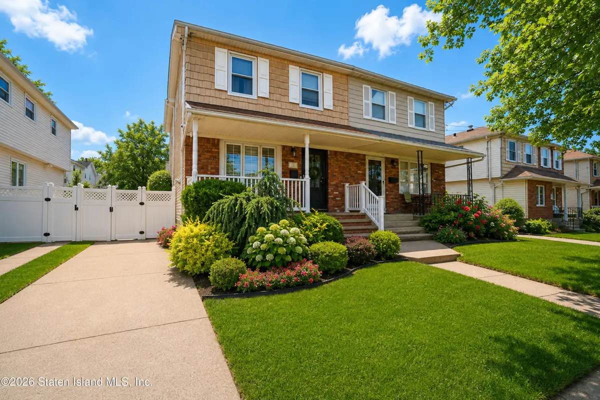 102 E Macon Avenue, Staten Island, NY 10308 - #1