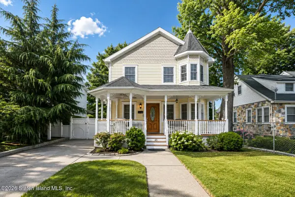 35 Stevenson Place, Staten Island, NY 10309