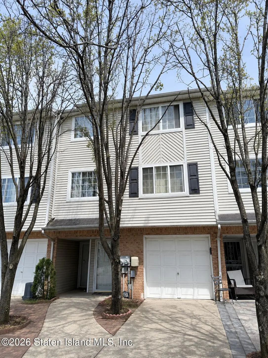28 White Oak Lane, Staten Island, NY 10309 - #1