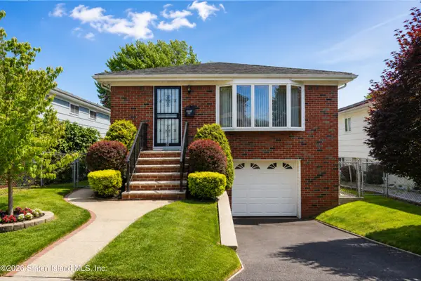 24 Schmidts Lane, Staten Island, NY 10314