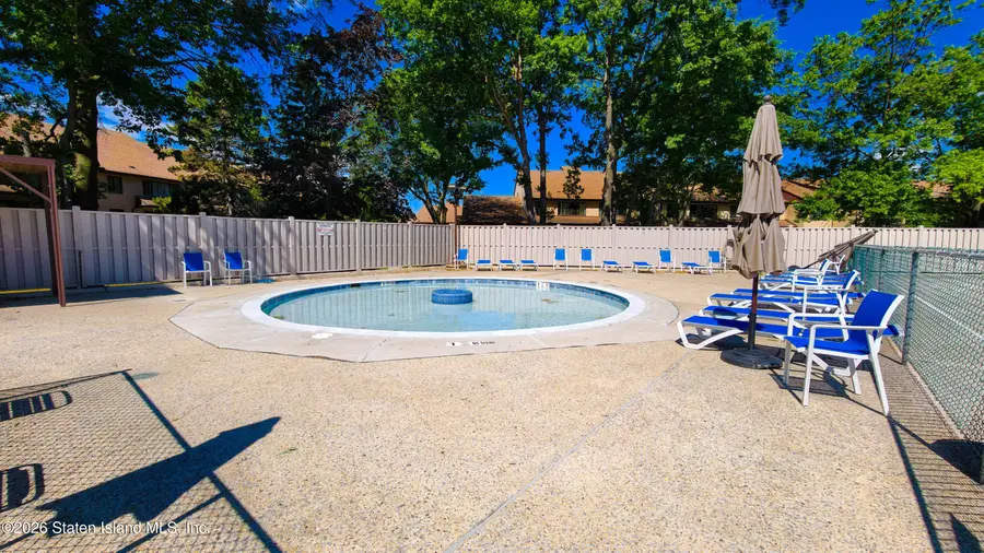 65 Elmwood Park Drive #15, Staten Island, NY 10314 - #3