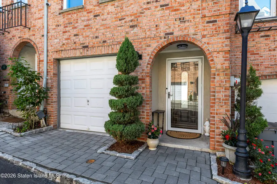 34 E Lexington Lane, Staten Island, NY 10308 - #2