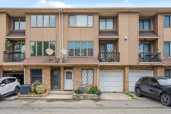 7 Andrea Court, Staten Island, NY 10312