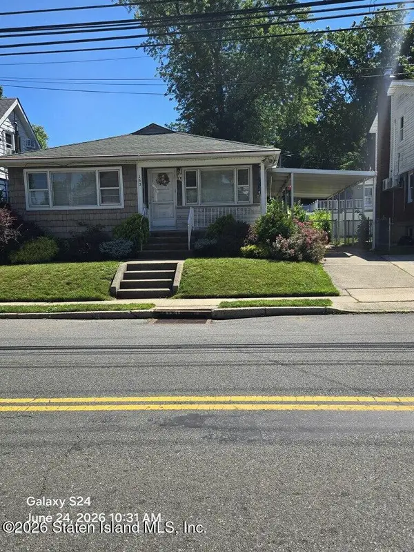 153 Giffords Lane, Staten Island, NY 10308