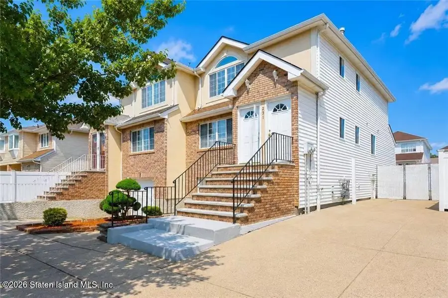 231 Gervil Street, Staten Island, NY 10309 - #2