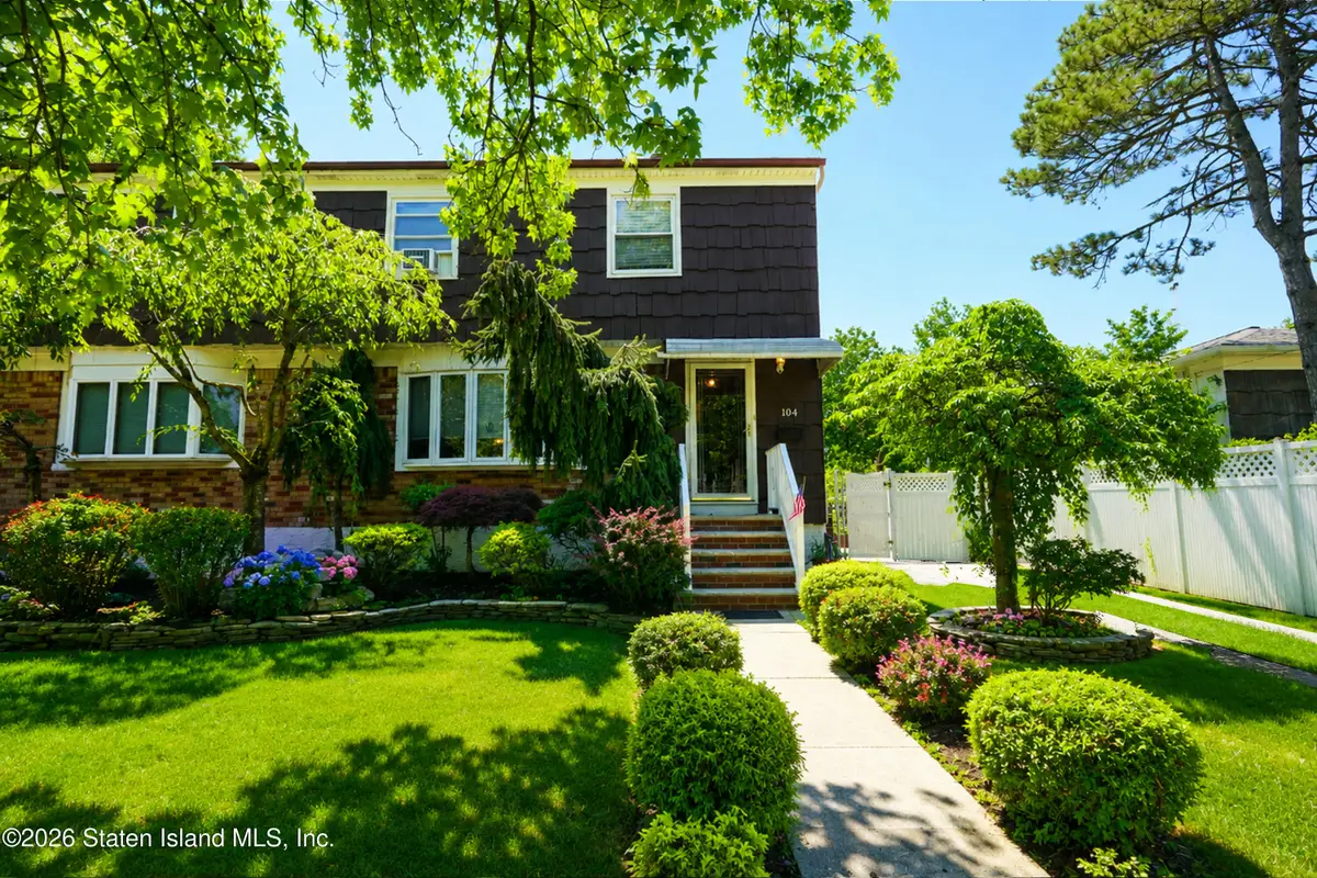 104 Elder Avenue, Staten Island, NY 10309 - #1