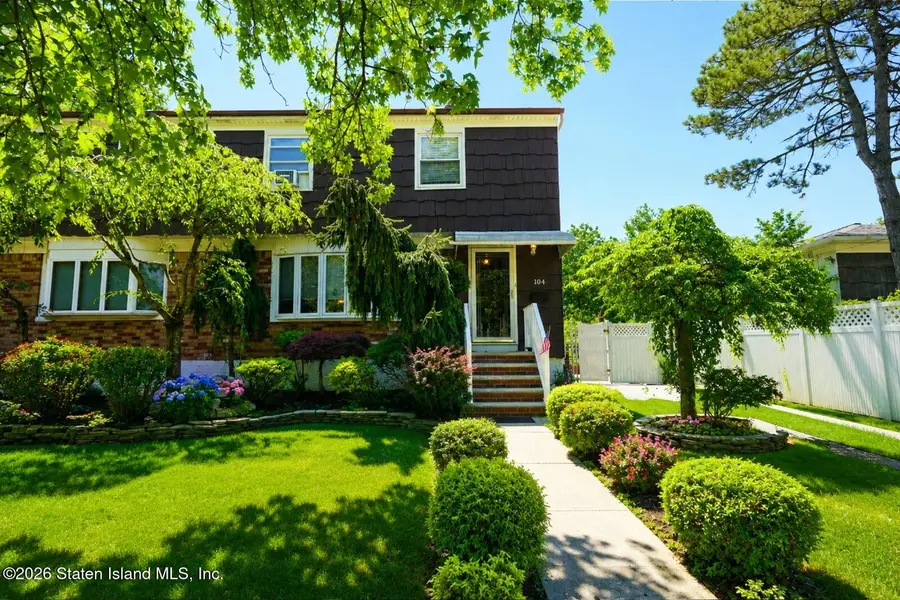 104 Elder Avenue, Staten Island, NY 10309 - #3