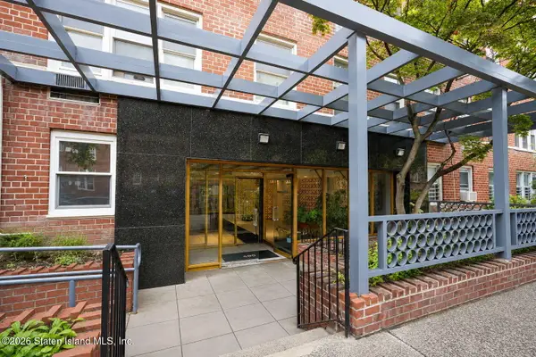 400 E 17th Street #304, Brooklyn, NY 11226