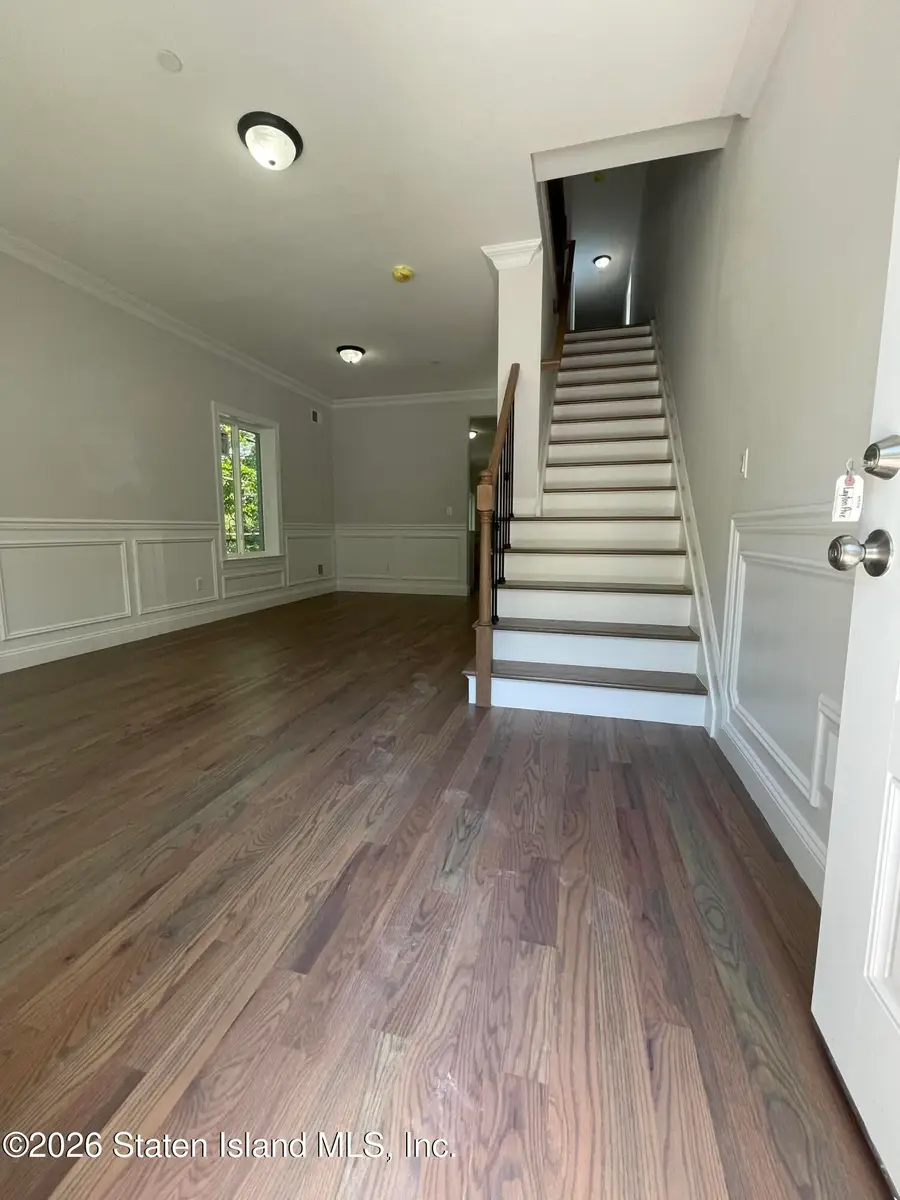 35 Layton Avenue, Staten Island, NY 10301 - #3