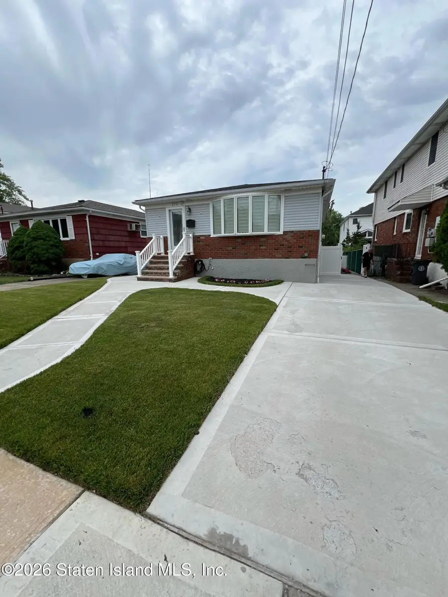 210 Rensselaer Avenue, Staten Island, NY 10312 - #2