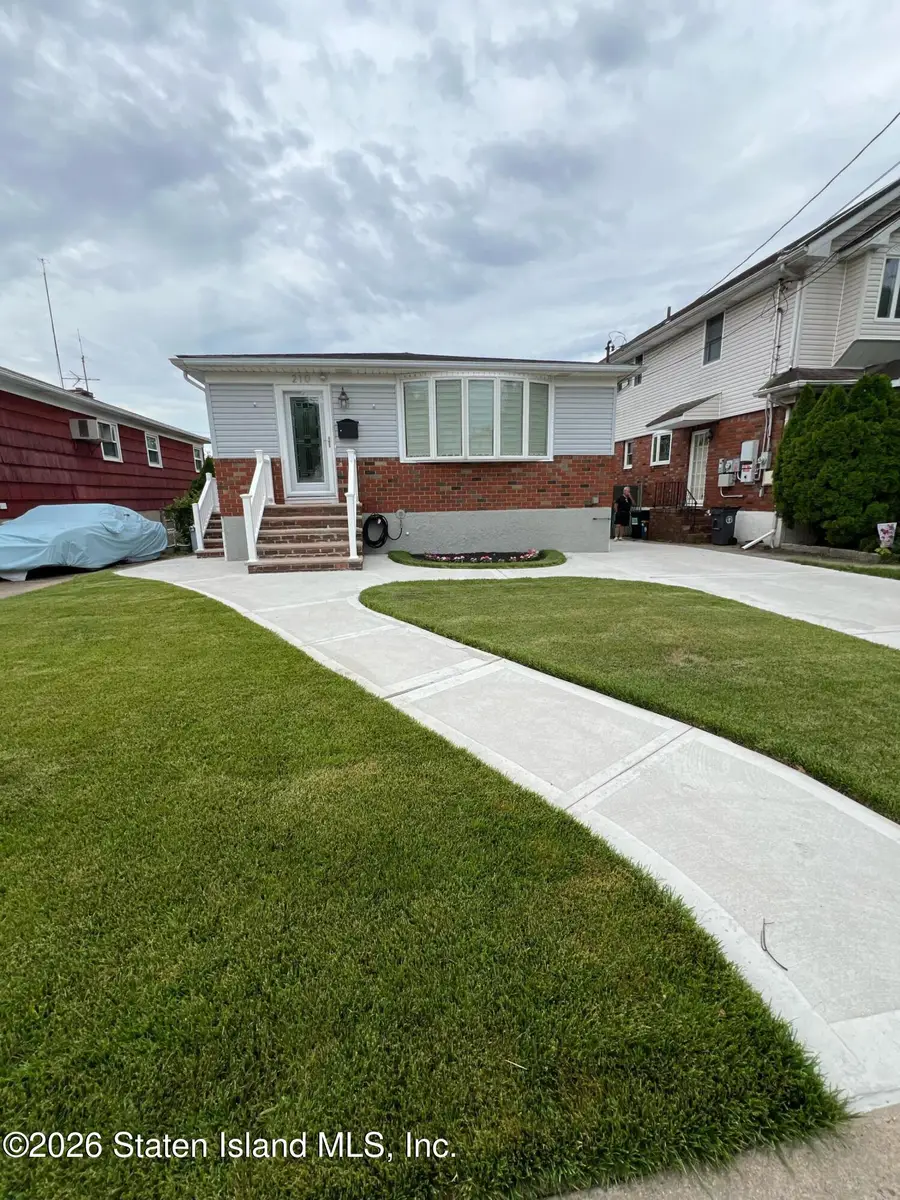 210 Rensselaer Avenue, Staten Island, NY 10312 - #3