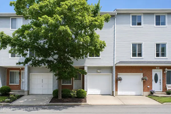 645 Ilyssa Way, Staten Island, NY 10312