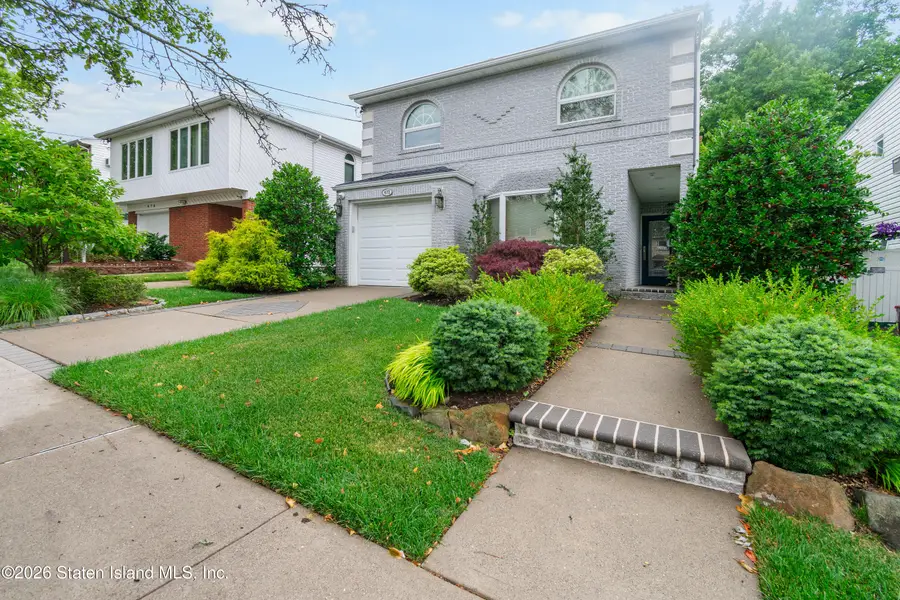 472 Mountainview Avenue, Staten Island, NY 10314 - #3