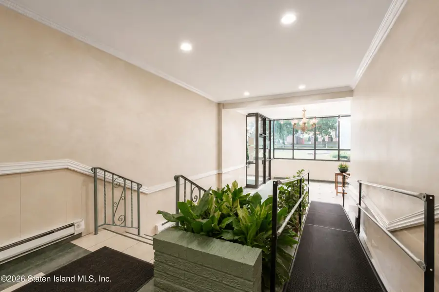1160 Richmond Road #7f, Staten Island, NY 10304 - #3