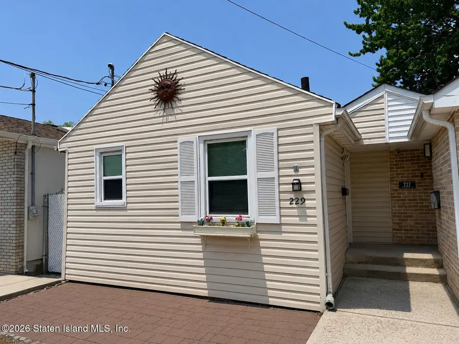 229 Freeborn Street, Staten Island, NY 10306 - #3
