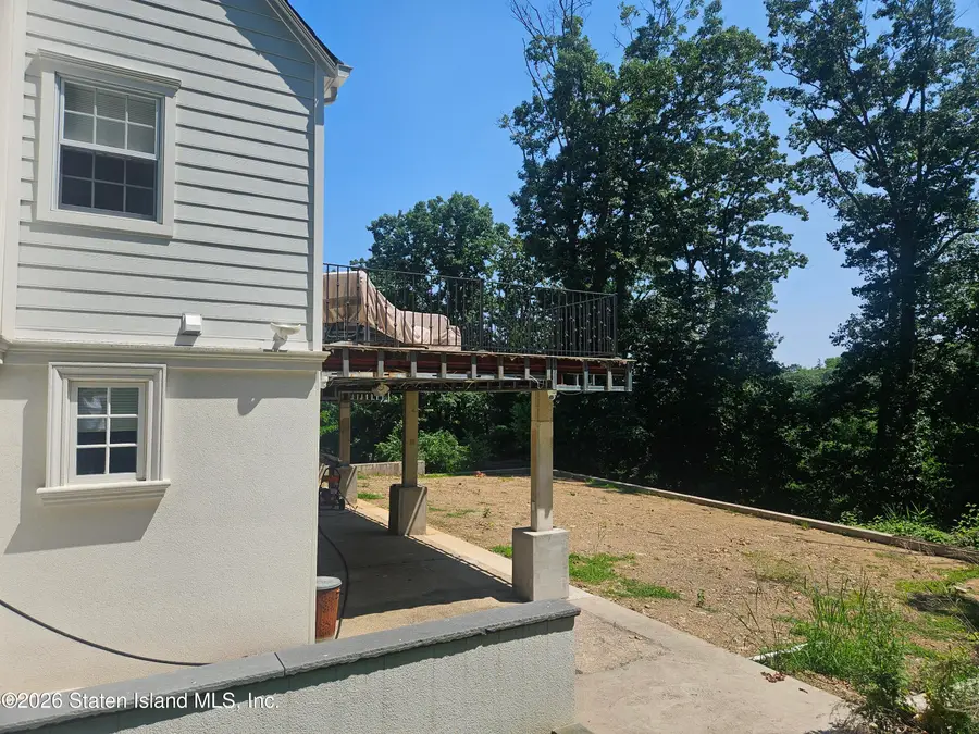 210 Longview Road, Staten Island, NY 10301 - #3