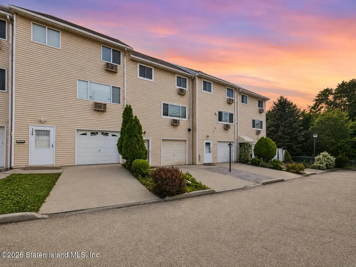 121 Clark Lane, Staten Island, NY 10304 - #1