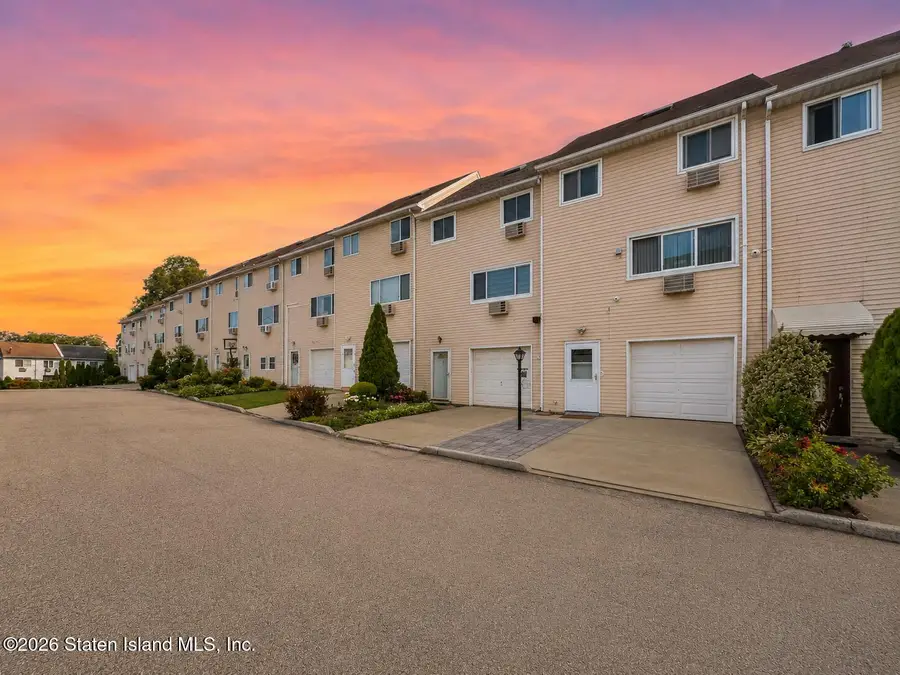 121 Clark Lane, Staten Island, NY 10304 - #3