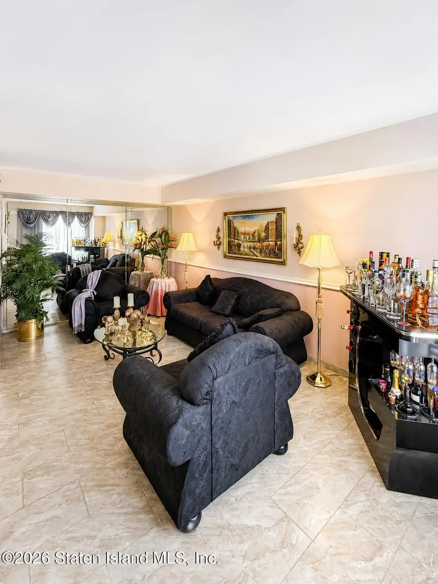 695 Elbe Avenue, Staten Island, NY 10304 - #2