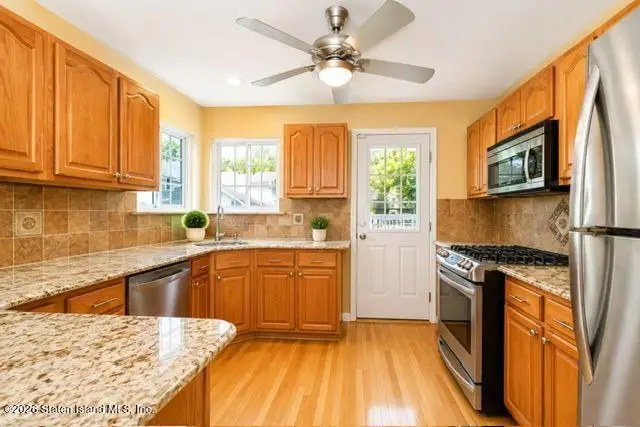 296 Burbank Avenue, Staten Island, NY 10306 - #2