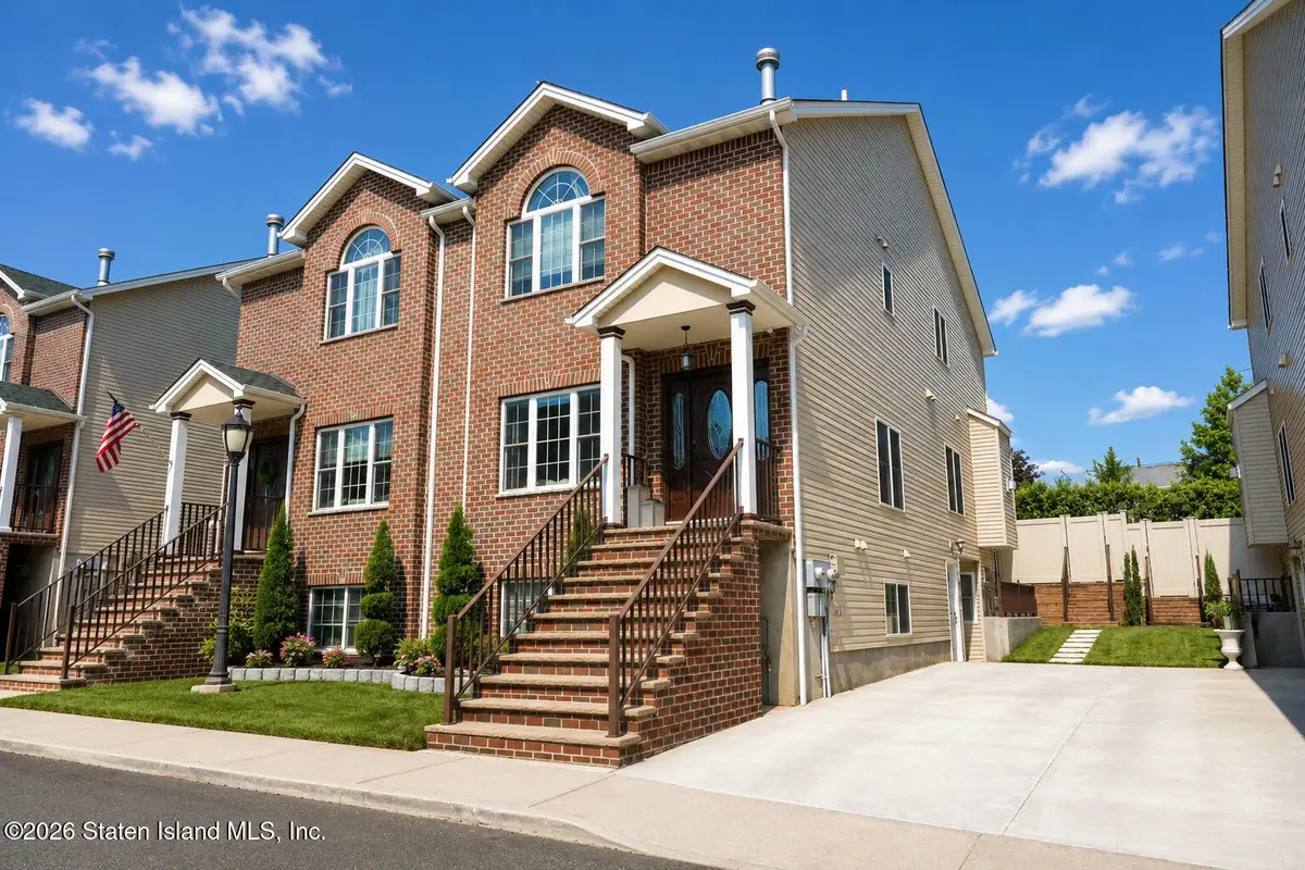 117 Santa Monica Lane, Staten Island, NY 10309 - #1