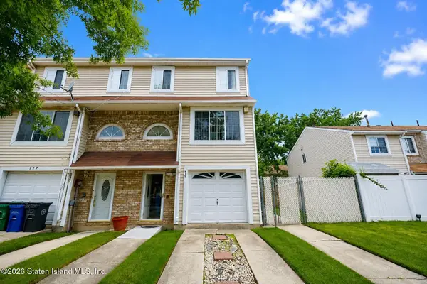 315 Lamberts Lane, Staten Island, NY 10314