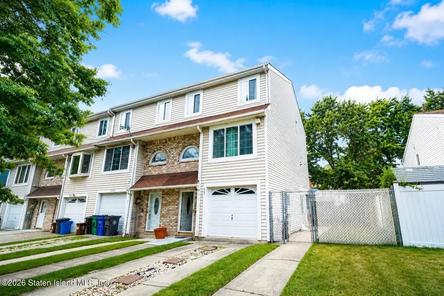 315 Lamberts Lane, Staten Island, NY 10314 - #2