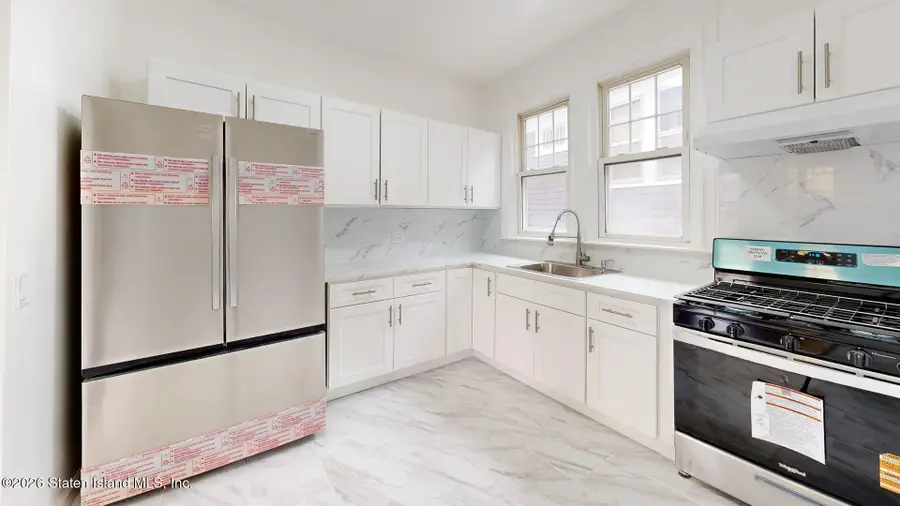 185 Saint Pauls Avenue, Staten Island, NY 10301 - #3