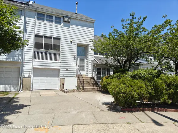 239 Dover Green, Staten Island, NY 10312