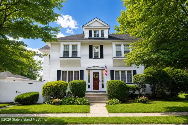 35 Livingston Court, Staten Island, NY 10310