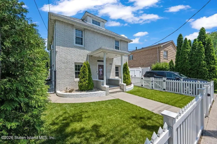357 Foster Road, Staten Island, NY 10309 - #2