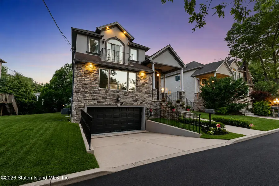 50 Harborview Place S, Staten Island, NY 10305 - #2