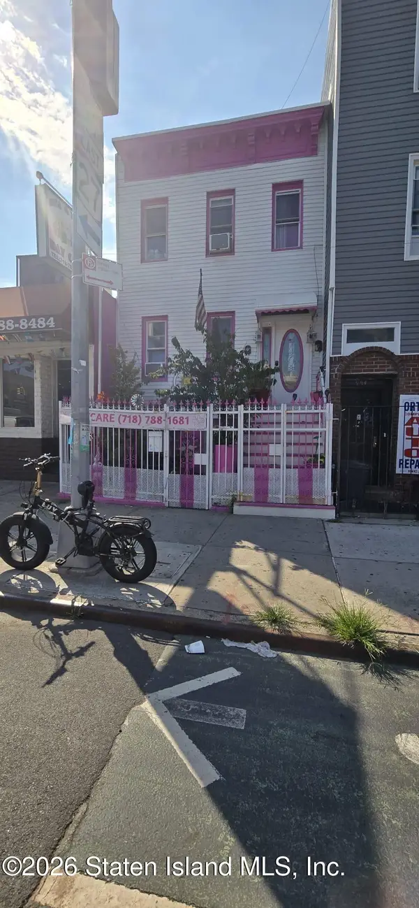 996 4th Avenue, Brooklyn, NY 11232