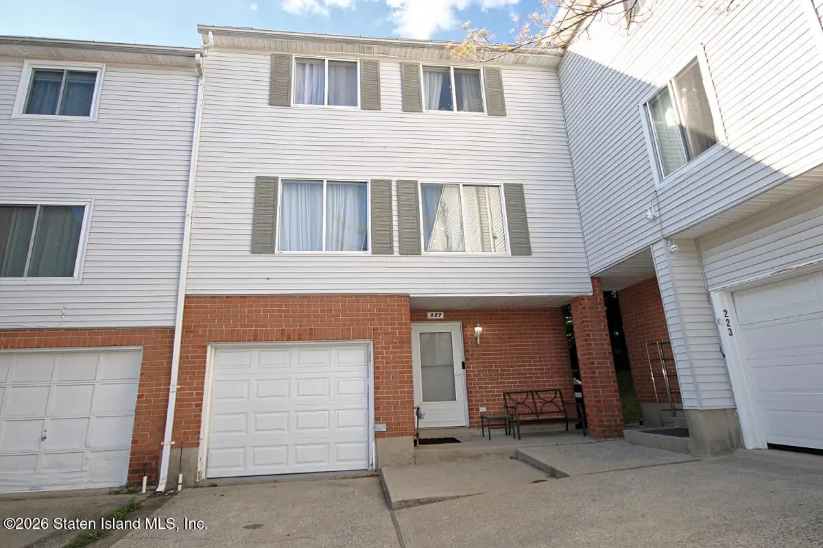 227 Emily Lane, Staten Island, NY 10312 - #1