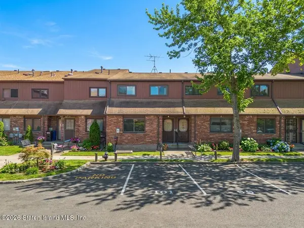 99 Stonegate Drive, Staten Island, NY 10304