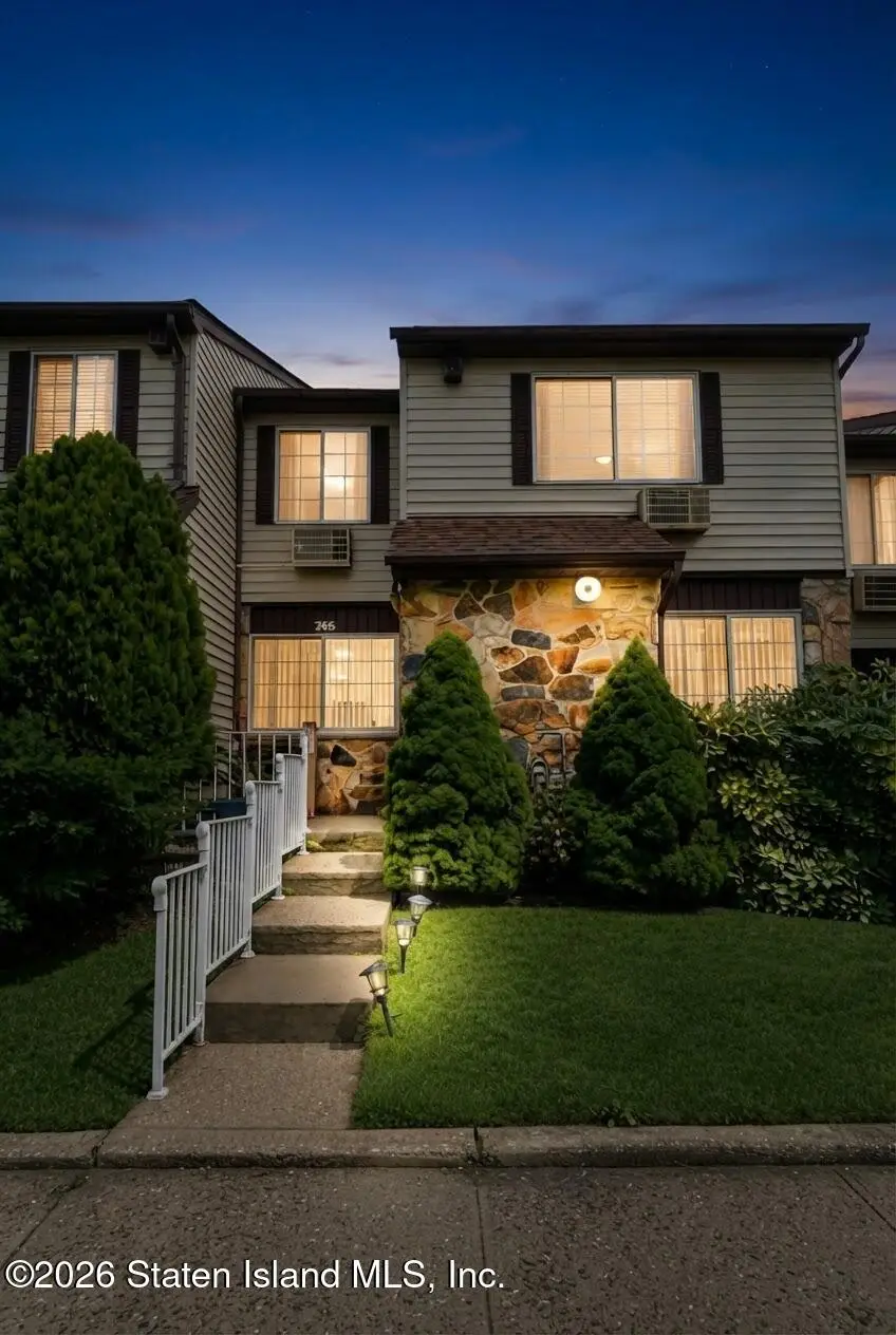 266 Corona Avenue, Staten Island, NY 10306 - #2