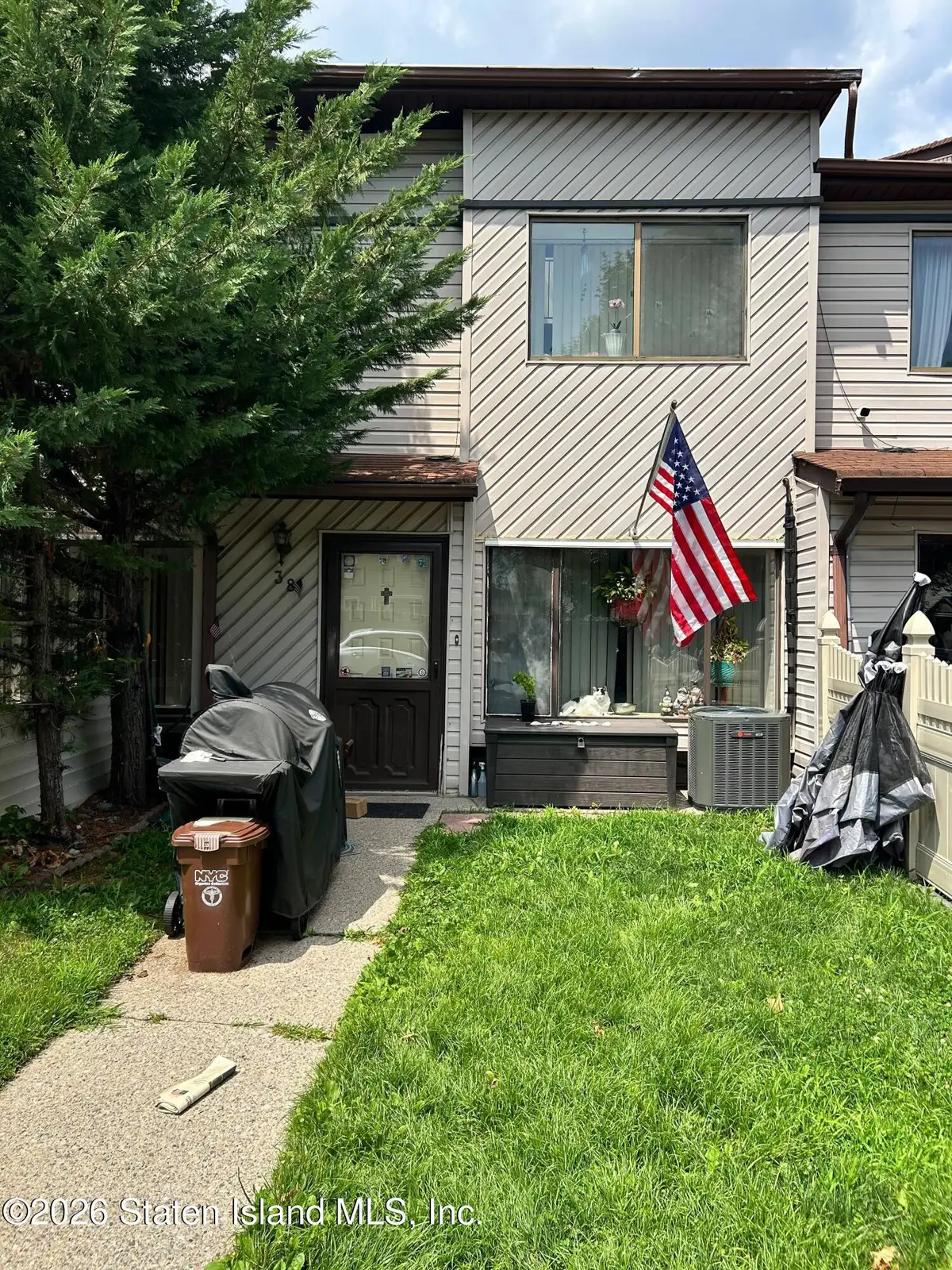 38 Selvin Loop, Staten Island, NY 10303 - #1