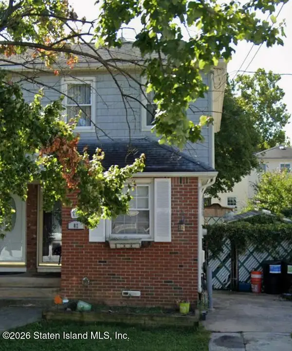 82 E Macon Avenue, Staten Island, NY 10308
