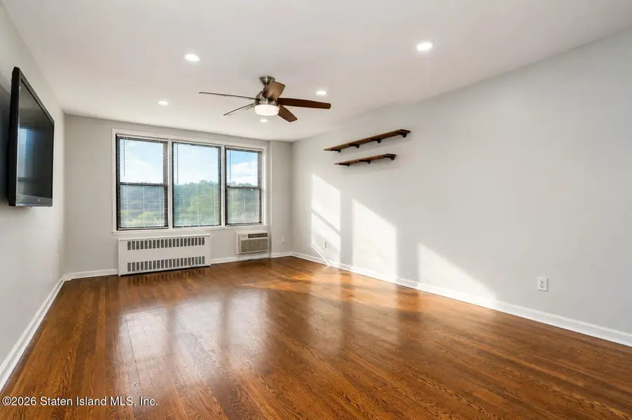 100 Colfax Avenue #7g, Staten Island, NY 10306 - #3