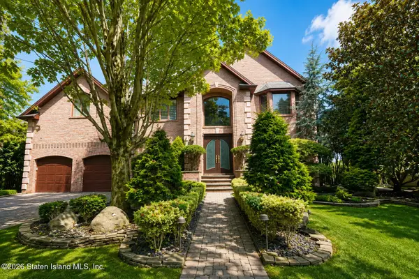31 Zephyr Avenue, Staten Island, NY 10312