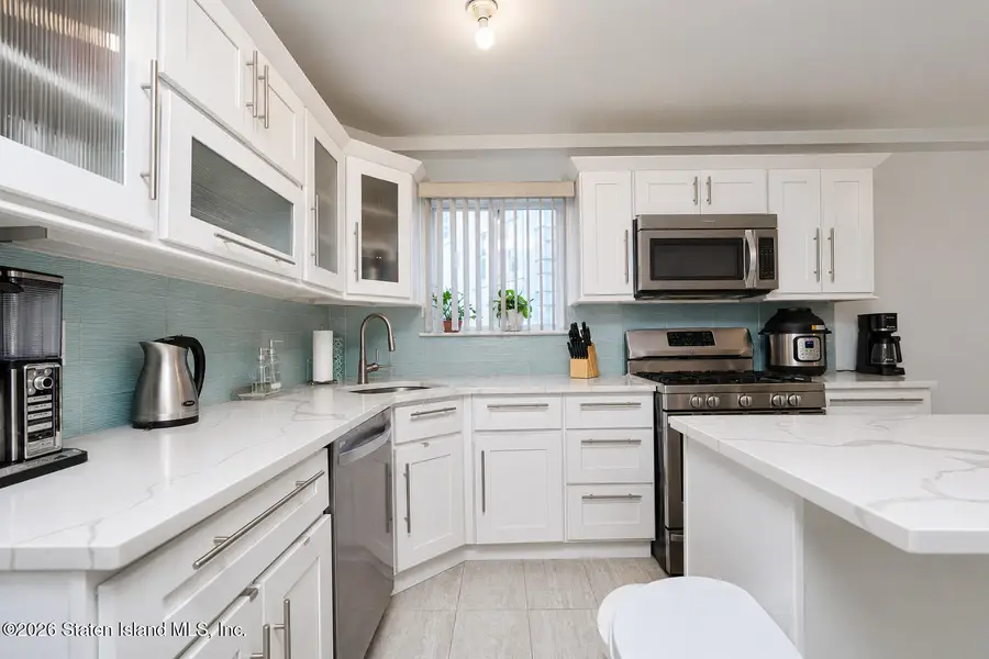 29 Natalie Court, Staten Island, NY 10304 - #3