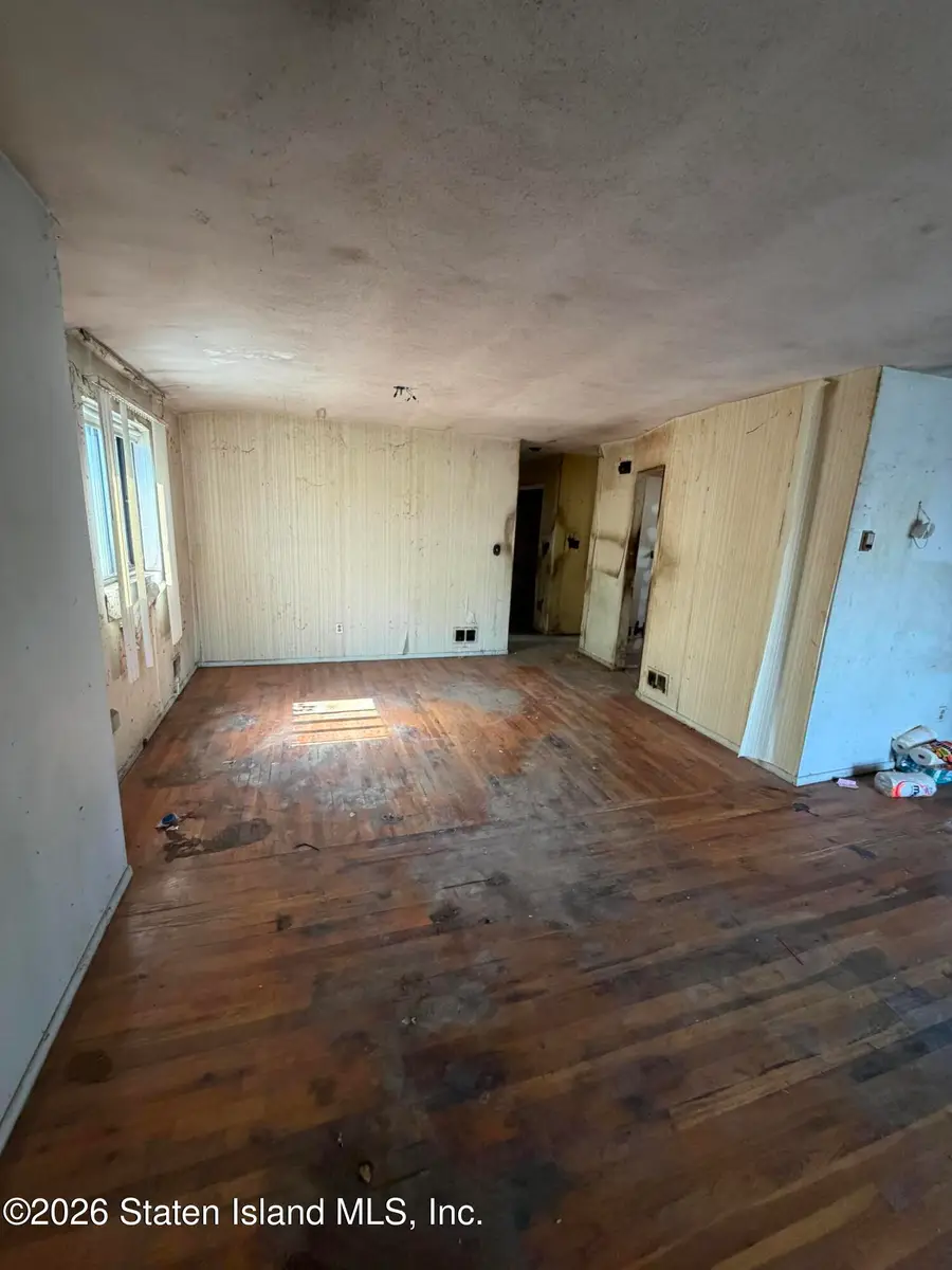 112 Birch Road, Staten Island, NY 10303 - #3