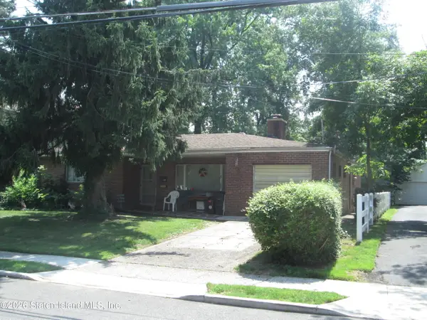 136 Hillside Terrace, Staten Island, NY 10308