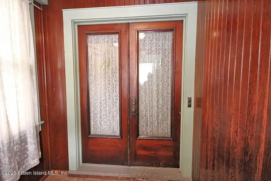 141 Beechwood Avenue, Staten Island, NY 10301 - #2