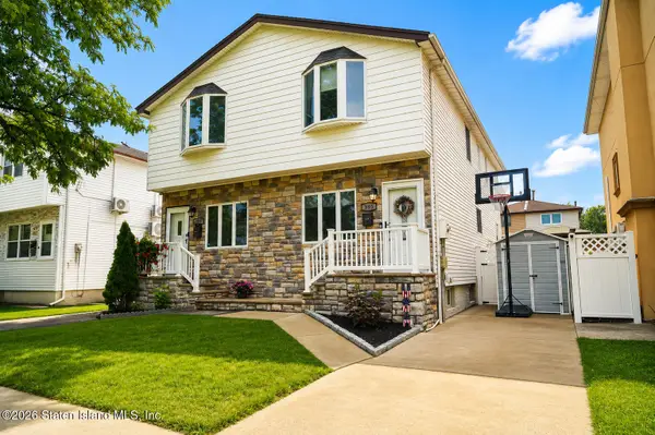 395 Stobe Avenue, Staten Island, NY 10306